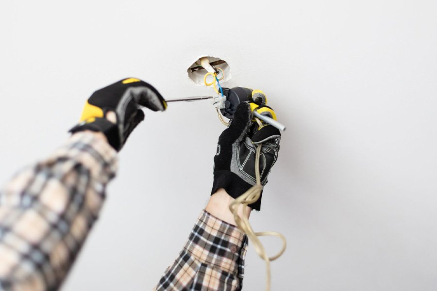 Expert Electrical Services in Coral Springs